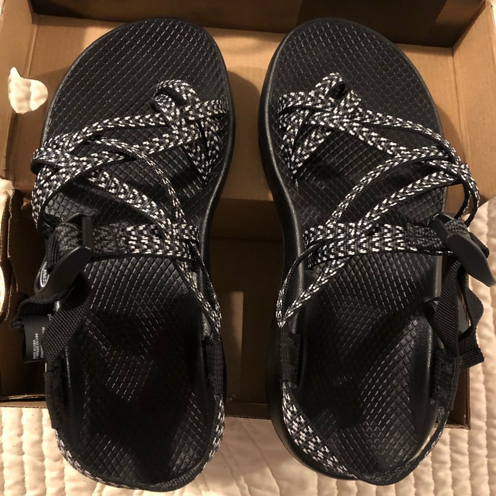 Chacos 8 WIDE